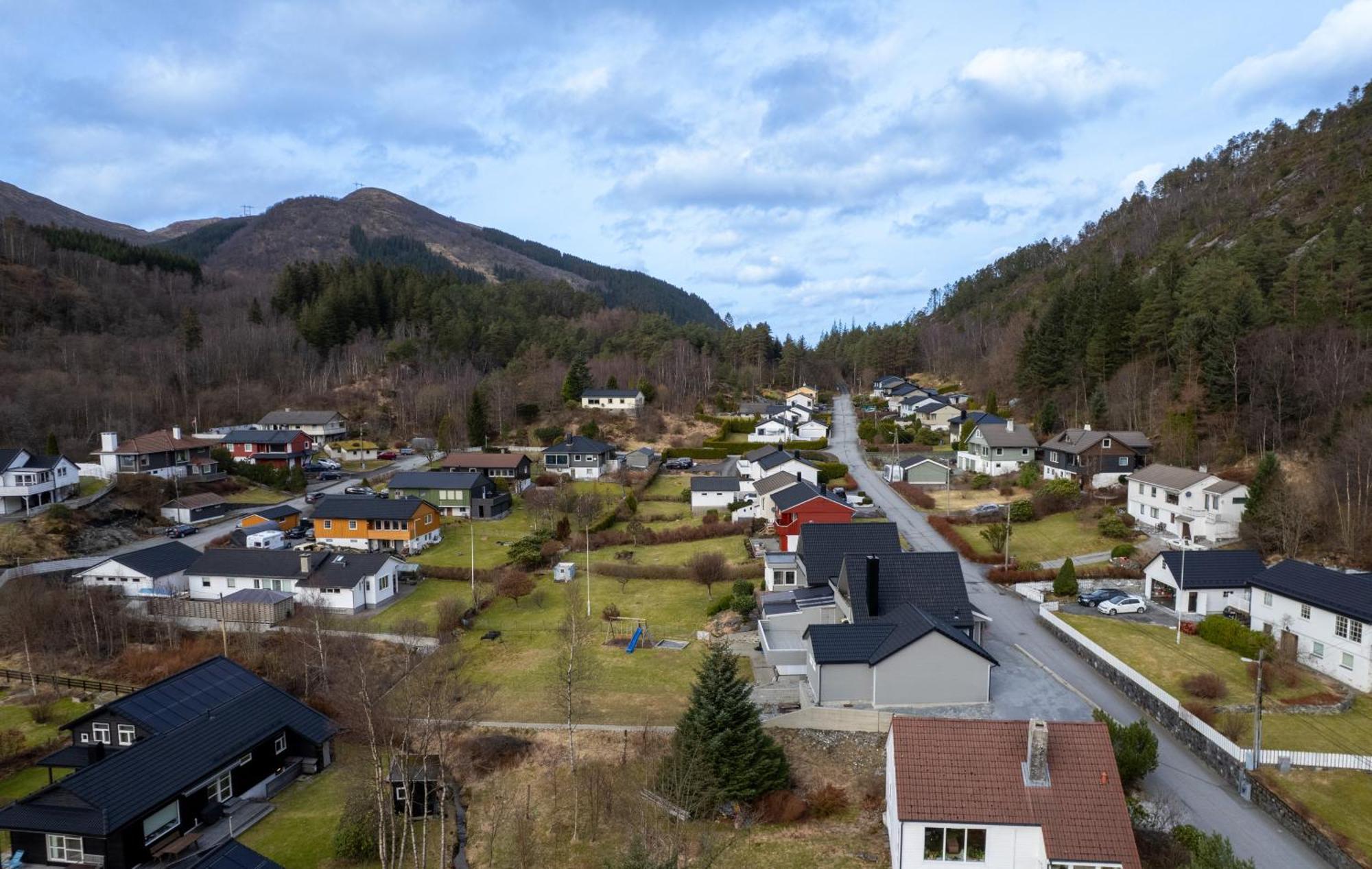 Ks Apartment Near Bergen Esterno foto