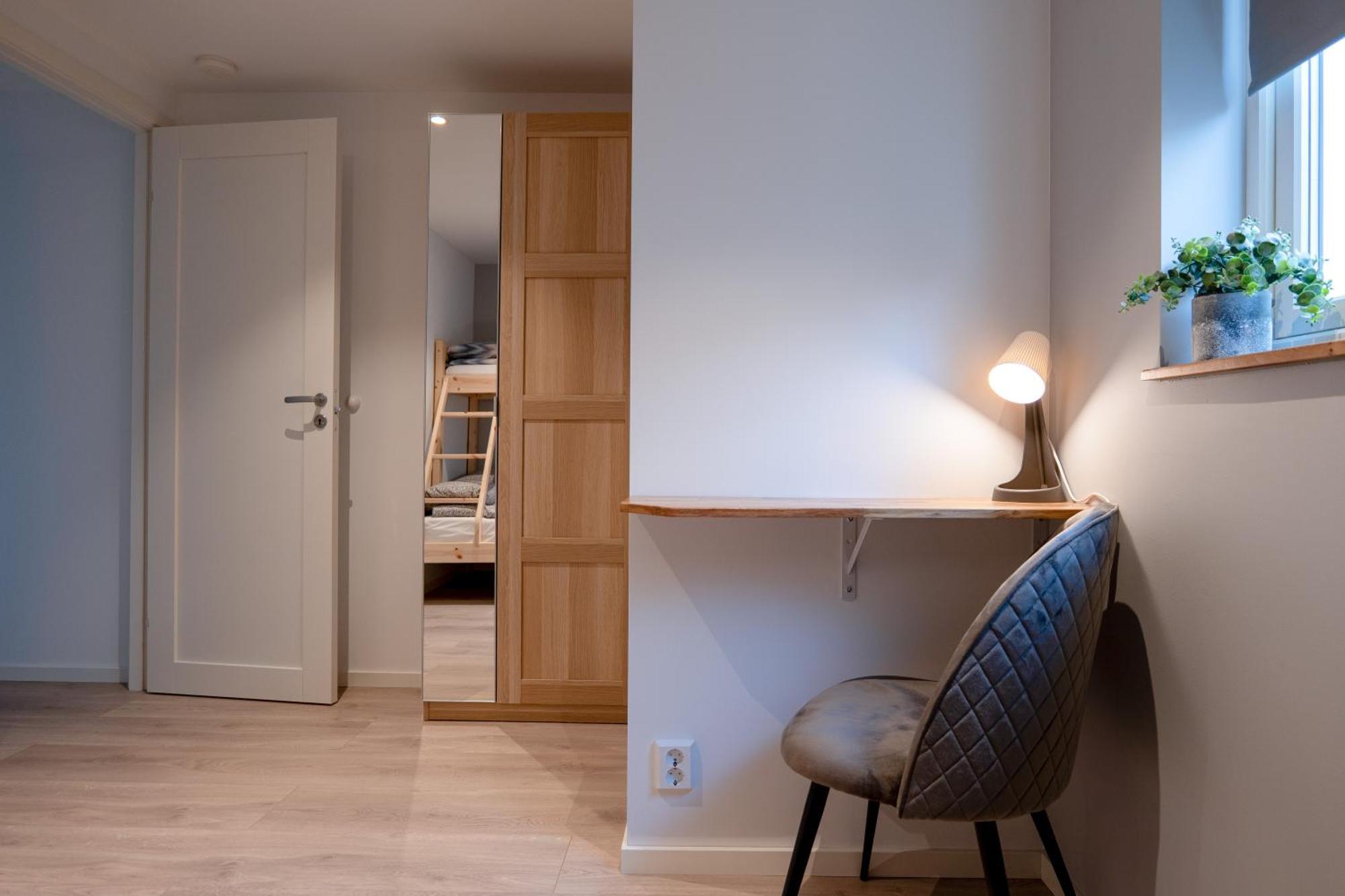 Ks Apartment Near Bergen Esterno foto